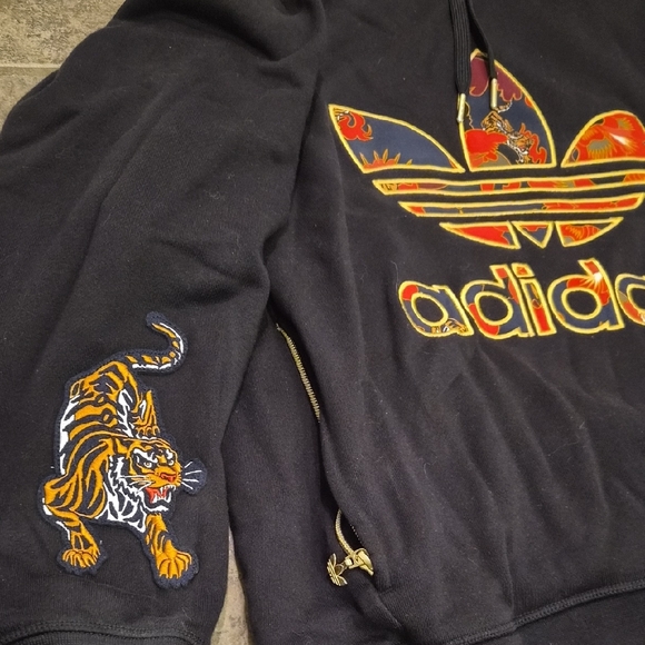 Adidas Luna Tiger Hoodie - Picture 4 of 10